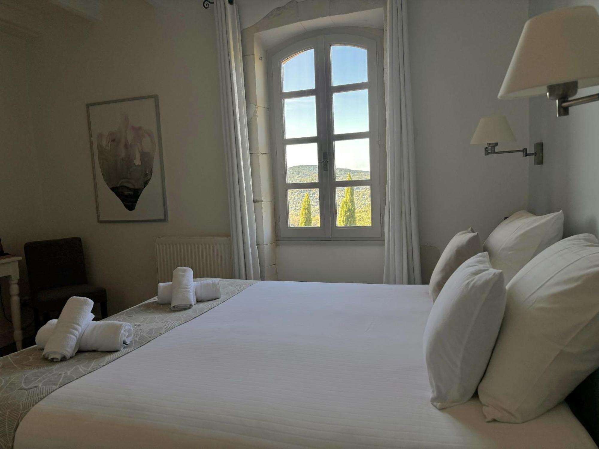 Hotel Restaurant Clos Des Sullys Montclus  Buitenkant foto