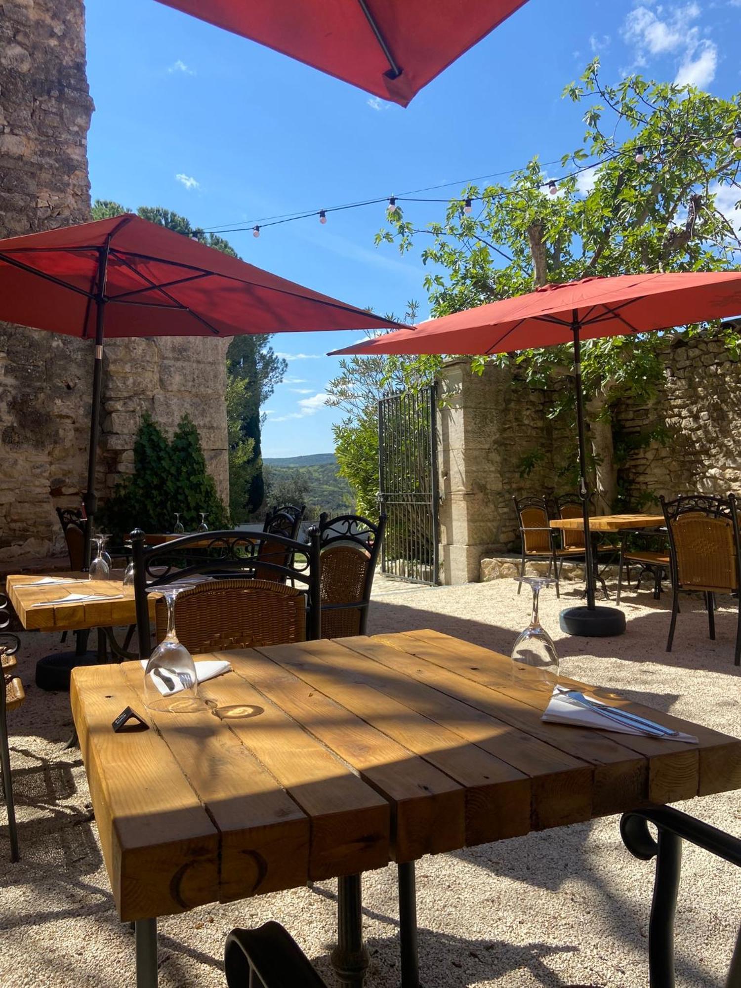 Hotel Restaurant Clos Des Sullys Montclus  Buitenkant foto
